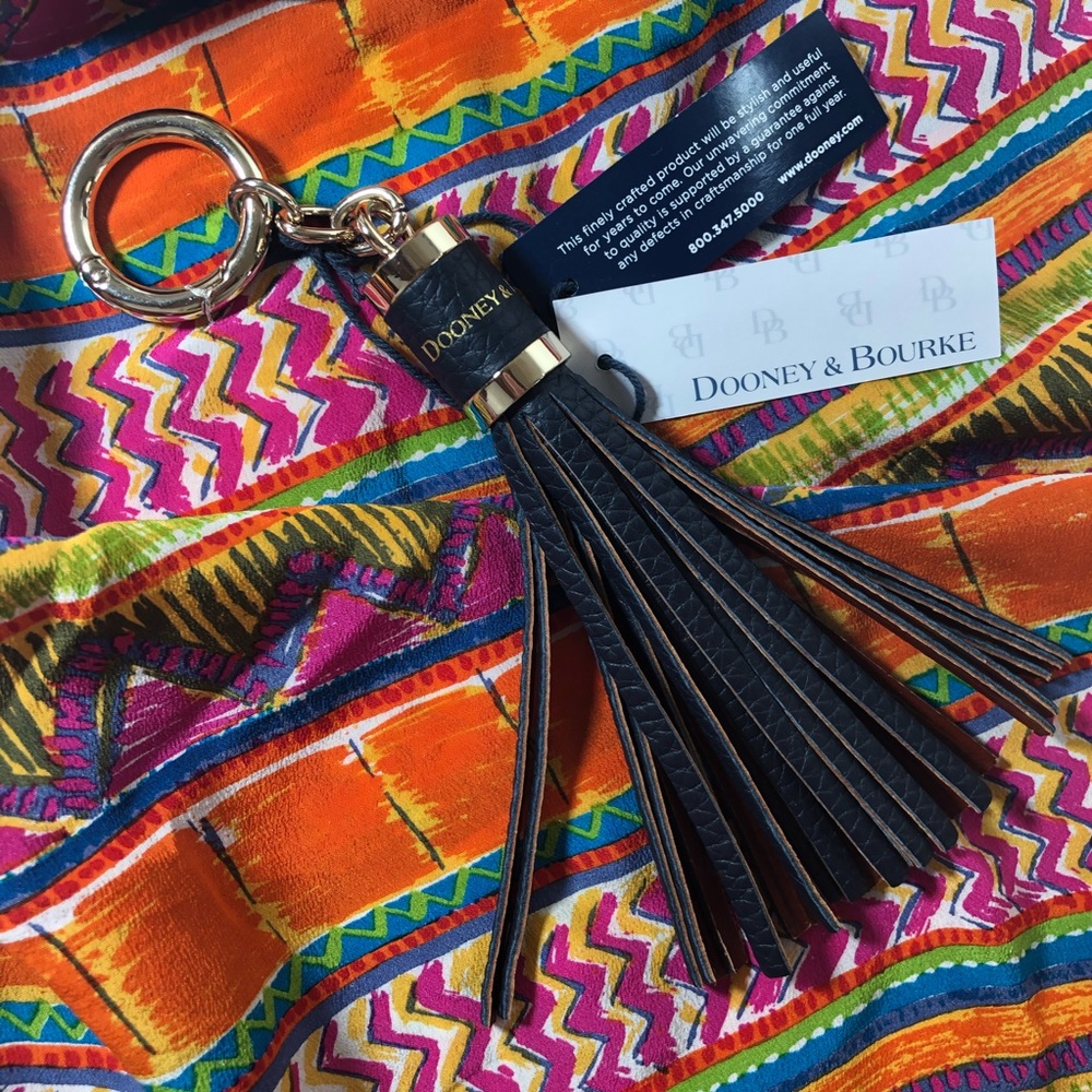🎉HOST PICK🎉‼️DROP‼️NWT D&B midnightblue embossed key tassel